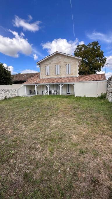 Вилла Maison Entierement Renovee Ambares-et-Lagrave Экстерьер фото