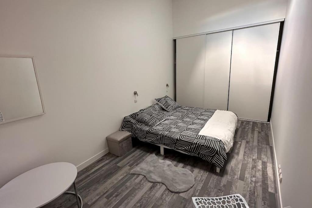 Вилла Maison Entierement Renovee Ambares-et-Lagrave Экстерьер фото