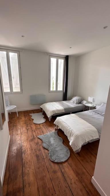 Вилла Maison Entierement Renovee Ambares-et-Lagrave Экстерьер фото